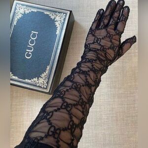 Long Gucci embroidered gloves. Worn 1x